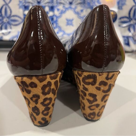 Marc Fisher Brown Patent Leather Peep Toe Animal Print Wedges Shoes Sz 10 - Picture 4 of 7